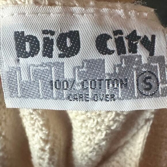 Vintage-Inspired Knit Tank Top | Neutral Minimalist Big City Brand - Picture 6 of 6